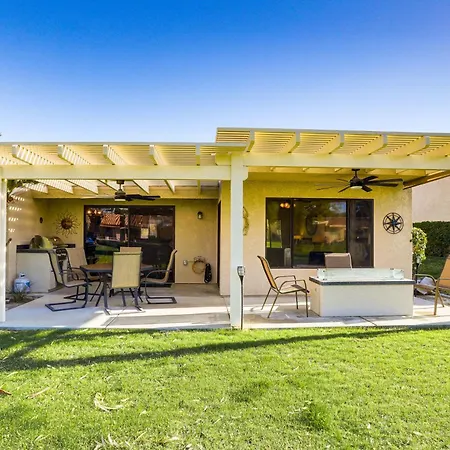 Golf Course On-Site Peaceful Condo In Palm Desert